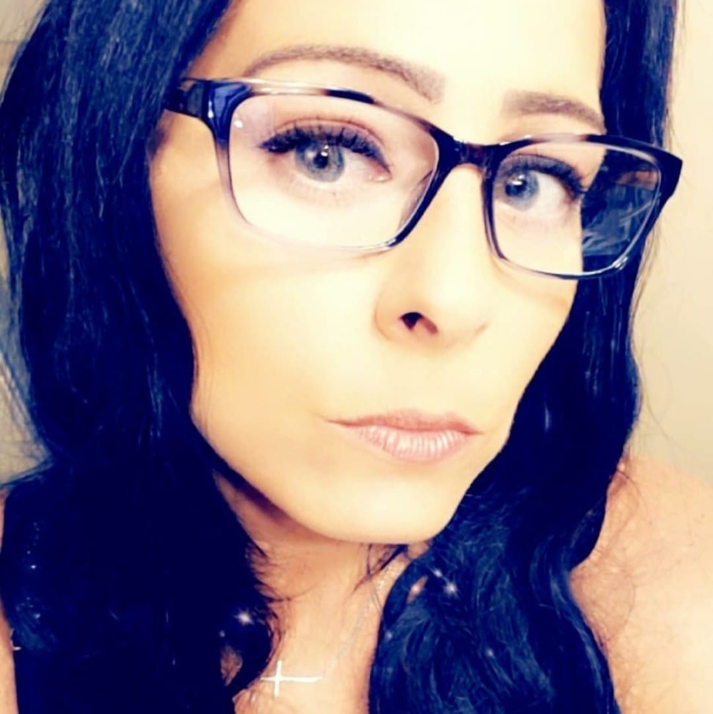 Meet your Posher, Actress